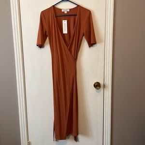 NWT Amour Vert Alessia Wrap Dress in Almond, Size M